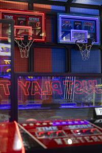 DremFuns Ticket Redemption Arcade Machine à pièces 100 pouces Pinnacle <span class=keywords><strong>Shooter</strong></span> Basketballs Shooting Game Machine - Product Image 5