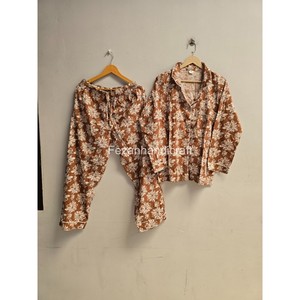 Ensemble de pyjama en coton à imprimé floral pour femmes, manches longues, coupe ample, deux pièces, col rabattu, décontracté - Product Image 2