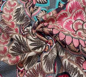 Tissu en coton de luxe pour femmes, qualité durable, tenue chic et décontractée, parfaite pour l'été, le printemps et le confort quotidien - Product Image 4