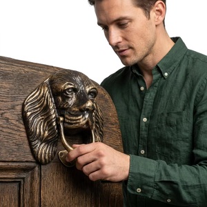 Battant de porte en fonte durable et étanche en forme de tête de chien avec longues oreilles pour armoire et tiroir - Product Image 2