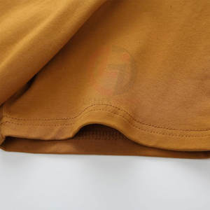 Camiseta Esencial para Hombre, 100% Algodón, con Material Ultra Suave para un Estilo Cómodo y Relajado para el Día a Día - Product Image 4