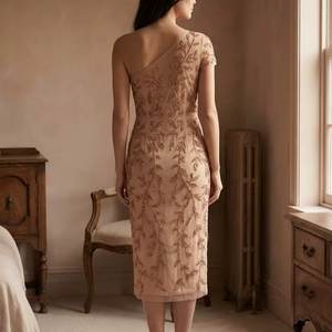 ชุดราตรีแขนยาวหรูหราขายส่ง ประดับด้วยลูกปัดและเลื่อมอย่างหนัก ชุดออกงานพรอมสั่งตัดได้ ปักลายสีเงินอย่างสง่างาม เหมาะสำหรับงานเลี้ยงอย่างเป็นทางการ - Product Image 4