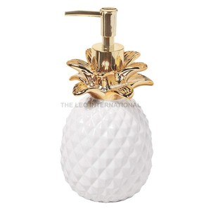 Dispensador de Jabón con Diseño Único de Flor de Calla en Acero Inoxidable y Cristal Transparente, Bañado en Oro Rosa - Product Image 2