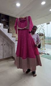 Robe indienne prête à l'exportation avec ensemble Koti et Dupatta pour femmes, idéale pour les fêtes, nouvelle collection à prix avantageux, livraison directe - Product Image 4