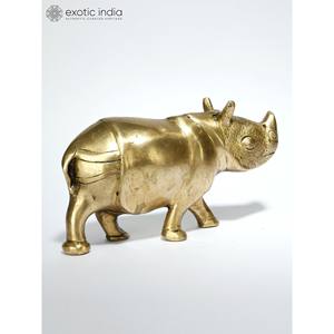 Figurine rhinocéros en laiton de 6 pouces faite à la main décoration de table et article cadeau fabriqué à la main en Inde pour Diwali - Product Image 3