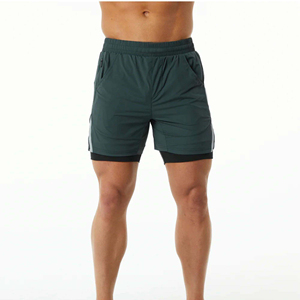 Short d'entraînement tissé doublé pour homme, vert chasseur, 80 % nylon 20 % élasthanne, plus doux et plus lisse, service OEM - Product Image 1