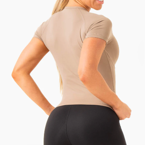 เสื้อยืดผู้หญิงคอตตอนทรงพอดีตัว แขนสั้น คอกลม สำหรับฤดูร้อน รับผลิตเสื้อยืดแบบขายส่งพร้อมสกรีนโลโก้ตามสั่ง - Product Image 6