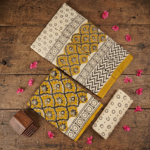 Conjunto de Pijama Kurti Sarong de Algodón con Estampado Floral Blanco y Amarillo |   Ropa de Playa para Mujer de Alta Calidad con Estampado Artesanal |   Ropa Casual Étnica para Estar en Casa - Product Image 1