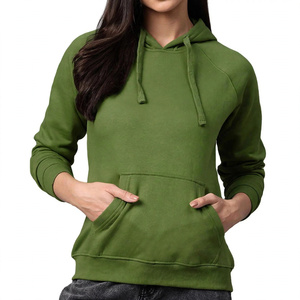 เสื้อฮู้ดผ้าฝ้ายสีเขียวมะกอกบุขนแกะ ยี่ห้อ TRIARROW EXPORTS แบบสวมหัว แขนยาว มีกระเป๋าหน้า ใส่ได้ทั้งผู้ชายและผู้หญิง - Product Image 1