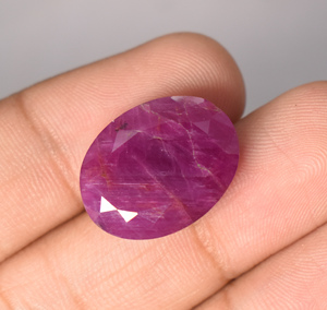 Pierre précieuse naturelle rubis rose-rouge : 22 carats 20x15,5x7 mm ovale du Mozambique pour la fabrication de bijoux - Product Image 3