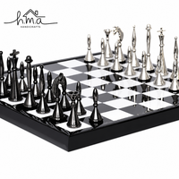 Ensemble de pièces d'échecs de luxe en laiton avec coffret de rangement en bois, figurines d'échecs en métal doré et argenté, collection de jeu de stratégie royale