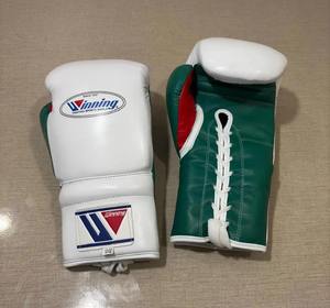 ชุดฝึกซ้อมมวยคุณภาพสูงระดับมืออาชีพจากโรงงานผู้ผลิตโดยตรง พร้อมถุงมือหนังคุณภาพสูง ที่ครอบศีรษะ และอุปกรณ์ป้องกันอวัยวะเพศชาย - Product Image 4