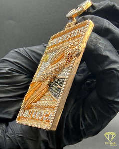 Colgante de Hip Hop de Lujo Inspirado en el Cartel Colombiano, Elaborado en Plata de Ley 925 con Diamantes Moissanite - Product Image 4