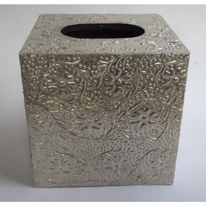 Porte-serviettes en métal élégant, durable, fait main, avec un cadre écoresponsable, pour un rangement parfait des serviettes à la maison, au restaurant ou au bureau - Product Image 2