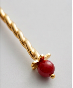 Ensemble de couverts Glam Gold avec poignées torsadées et perles rouges, finition mate, passe au lave-vaisselle, ustensiles de table pour mariage - Product Image 2