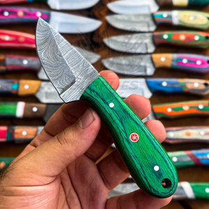 Couteaux de chasse professionnels en gros, lame Damas, couteau fixe, manche en bois, qualité industrielle, fournitures UA, camping, bushcraft - Product Image 1