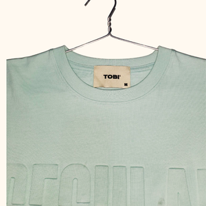 เสื้อยืดคอกลมถักแบบธรรมดา ระบายอากาศได้ดี น้ำหนักเบา สวมใส่สบาย เหมาะสำหรับใส่ทุกวัน พิมพ์ลายโลโก้แบบนูน - Product Image 5