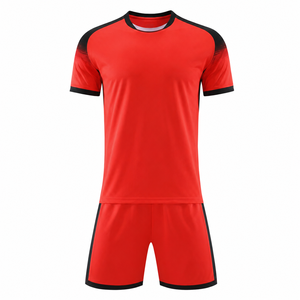 Ensemble maillot et short de football vierges personnalisables – Tenue de football respirante, séchage rapide, anti-bactérienne pour l'été – Kit d'entraînement d'équipe - Product Image 1