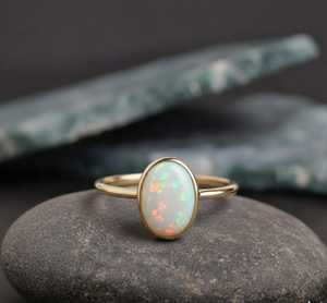 Anillo Ovalado de Ópalo Natural Clásico Multifuego, Piedra de Nacimiento de Octubre, Regalo de Aniversario para Ella, Apilable, Plata de Ley 925, Oro de 14K - Product Image 6