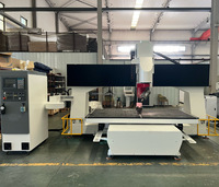 Machine de fraisage CNC 5 axes, broche HITECO 10 kW, commande Syntec, haute rigidité, zone de travail 2500x1300 mm, moteur Yaskawa du Japon pour le bois
