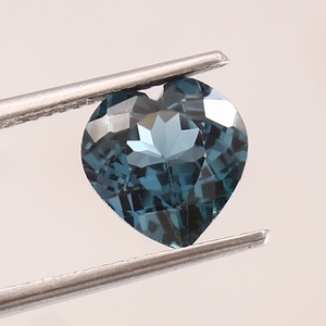Pierre précieuse en tourmaline bleu-vert du Mozambique en forme de cœur, naturelle, taillée, haute clarté, qualité supérieure, pour la fabrication de bijoux - Product Image 5