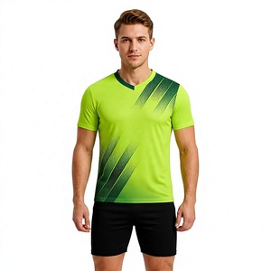 Camiseta de Fútbol para Hombre, Cuello en V, Color Verde Lima, Manga Corta, Absorbe la Humedad, Corte Atlético, Impresión con Nombre del Jugador, Nombre del Equipo Personalizado, 320g - Product Image 1