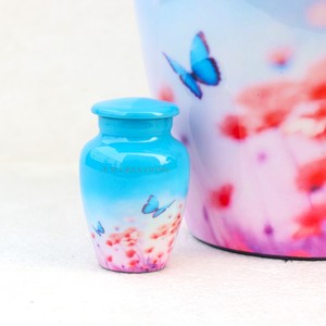 Fabricant d'urnes funéraires, urnes funéraires avec image de jardin de papillons célestes pour cendres humaines, urne à cendres en laiton personnalisée - Product Image 4