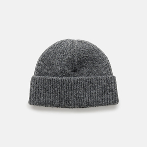 ODM Wholesales Fashion Custom Embroidery logo Cuffed Acrylic Winter Sports Wear Comfortable Ribbed Black Chunky Beanie Hat - Product Image 4