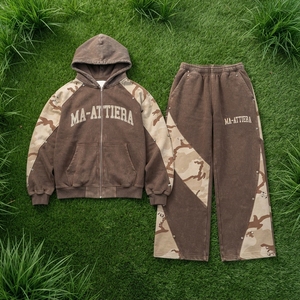 Ensemble de survêtement à capuche zippé pour homme, marron beige camouflage, coupe ample, empiècements contrastants, style streetwear, personnalisable OEM ODM, vente en gros - Product Image 6