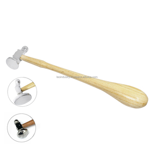 Martillo de persecución de estilo alemán, herramienta de grabado de joyería de acero inoxidable con cara abovedada con molde de plástico para banco de trabajo - Product Image 1