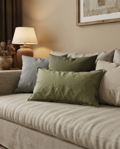 Funda de Almohada de Lino Verde Oliva Cosida con Textura Arrugada, Estilo Rústico, Personalizable para Hogar y Hotel - Product Image 5