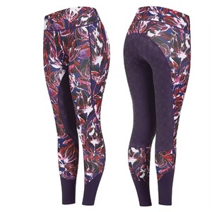 Leggings d'équitation pour femmes avec motif floral et empiècements en mesh, design violet et rose - Product Image 2