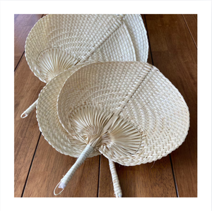 Abanico de Mano Tejido a Mano de Bambú Natural, Abanico Tradicional en Forma de Corazón para Decoración del Hogar, Modelo 99 Gold Data Enid - Product Image 1