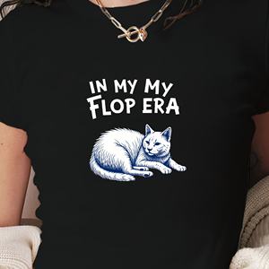 Cat IN MY FLOP ERA Camiseta corta de moda para mujer - Product Image 1