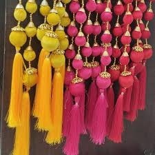 Décoration de festival, guirlande traditionnelle indienne Latkan, boule en tissu de velours faite à la main, décoration murale de 5 pieds pour Diwali, Navratri, Noël - Product Image 4