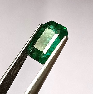 2.15 Carat Natural Zambian Emerald Cut Green Gemstone 6.7x8.7x5.4mm Loose <b>Stone</b> with Color Play/<b>Fire</b> - Product Image 3