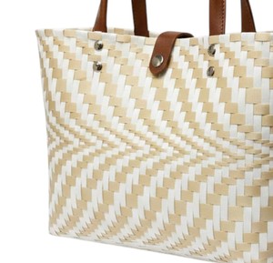 Sac à main et sac fourre-tout tissé en plastique fait main, motif géométrique, pour femme, idéal pour l'été et la plage, usage quotidien décontracté et populaire - Product Image 3