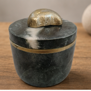Pot décoratif rond en pierre noire avec bande dorée et bouton en forme de feuille, décoration minimaliste pour la maison - Product Image 6