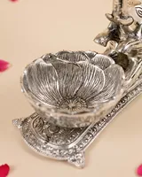 Plateau décoratif éléphant en argent plaqué allemand fait main, avec tronc surélevé, éléphant assis en métal sculpté, style moderne, luxueux et élégant
