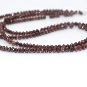 Cuentas facetadas redondas de diamante rojo natural AAA de 3.5-4.5 mm, hebras de 38 cm para la fabricación de joyería a precio de mayoreo. - Product Image 3