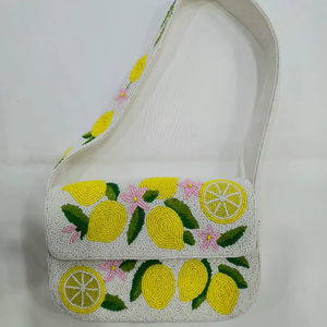 Bolso de Hombro Hecho a Mano con Cuentas de Seda Cruda para Mujer, Diseño Floral y de Frutas, Base Blanca, para Fiestas y Eventos Nocturnos - Product Image 1