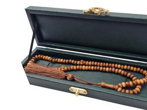 Tasbeeh de madera natural diseñado para la oración islámica diaria y el uso en Zikr. Tasbeeh de madera hecho a mano, diseñado para un uso suave y cómodo. - Product Image 4