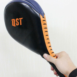 Cible de frappe pour le karaté et le kickboxing, accessoires de MMA, équipement d'entraînement en gros pour le kickboxing - Product Image 1
