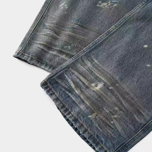 Jean droit décontracté en coton pour homme, taille moyenne, noir et bleu délavé, respirant et léger, avec logo personnalisé - Product Image 3
