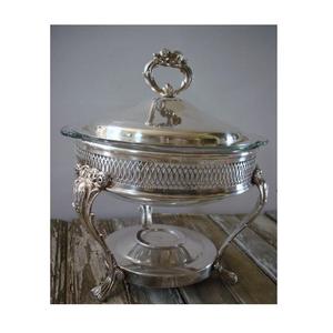 Se ofrece a precio de mayoreo un hermoso plato para calentar comida de acero inoxidable que le encantará. - Product Image 1