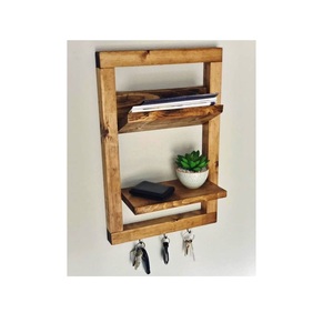 Accessoire mural en bois artisanal conçu pour une organisation efficace des clés dans les maisons, les lieux de travail, les maisons d'hôtes et les chalets - Product Image 4
