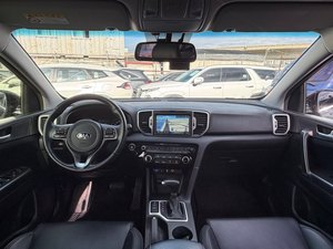 Sportage SUV Diesel Turbo 5 Portes Automatique Sièges en Cuir R17 Euro VI avec Caméra, Noir, Occasion, Pas Cher, Durable, Année 2016 - Product Image 3