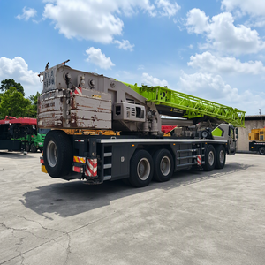 Grue à flèche télescopique ZOOMLION ZTC800V552 de 80 tonnes, modèle 2017, d'occasion, fiable, avec levage hydraulique, à vendre - Product Image 2