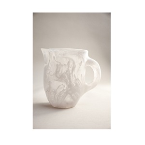 Jarra Decorativa de Resina Hecha a Mano con Diseño Moderno Único para Decoración de Sala de Estar, Cocina y Mejora del Interior - Product Image 1