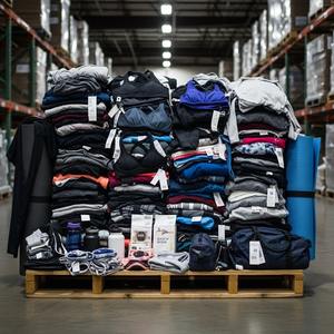 Lululeemon Venta al por Mayor de Paletas Mixtas de Leggings, Tops, Chaquetas, Sujetadores Deportivos, Shorts y Accesorios - Stock a Granel para Reventa al Mejor Precio - Product Image 3